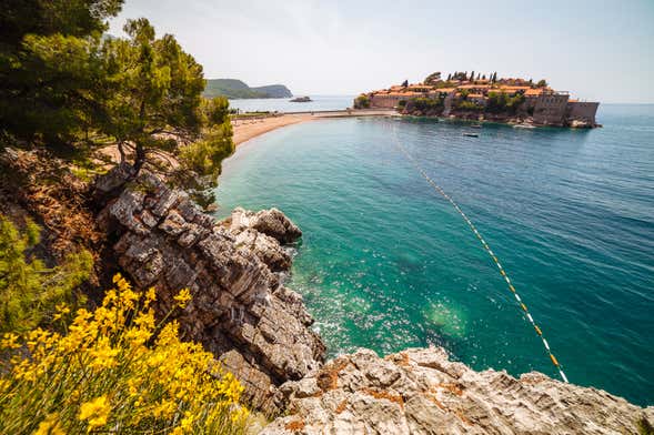 Excursão pelas costas de Montenegro